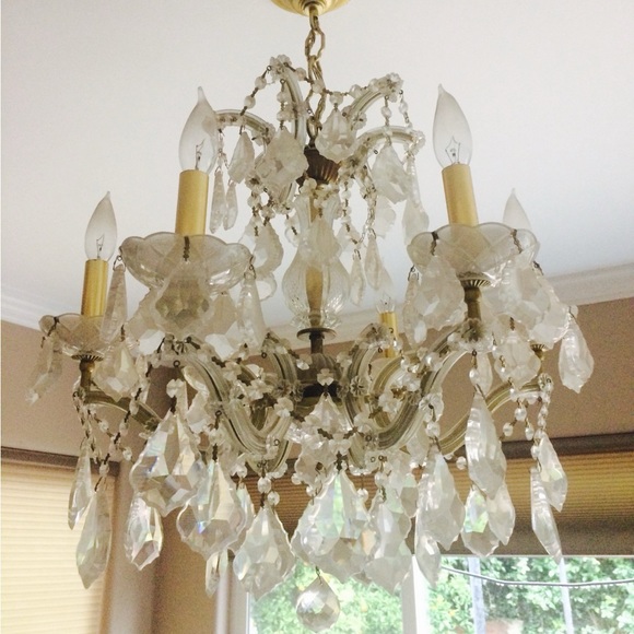 Crystal chandelier for sale.Paid 1k.In great condition.